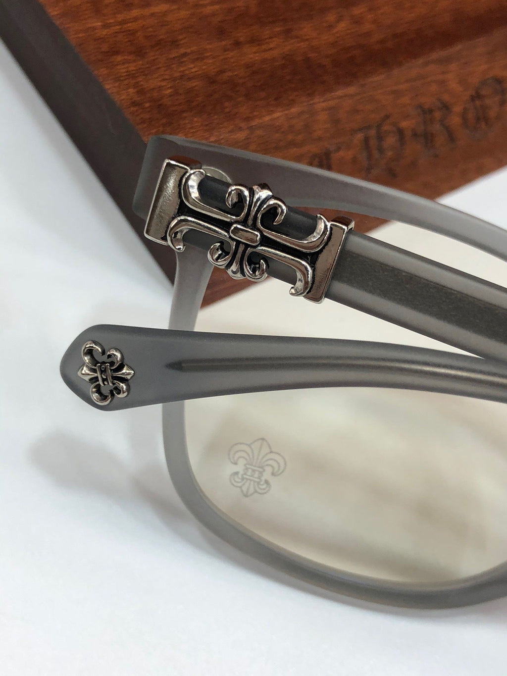 CHH Chrome Hearts Glasses Simple and stylish large frame retro glasses frame