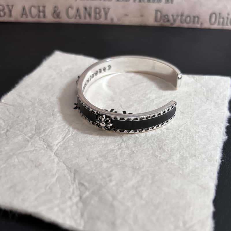 Chrome Hearts Silver 925 French lily backed with stingray leather